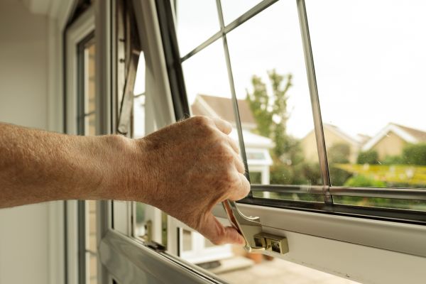 Window Hinge Repair in Leesburg
