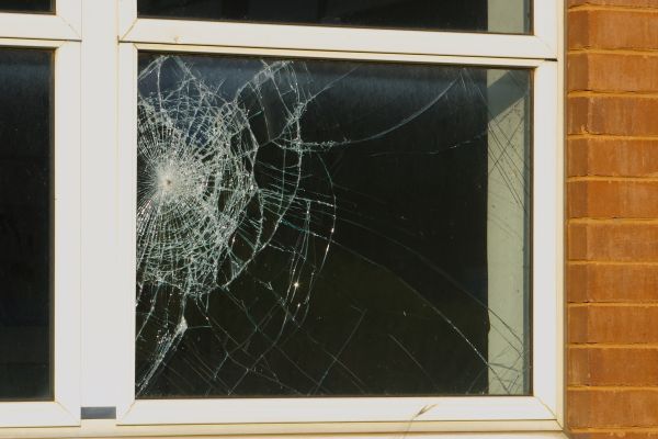 Window Crack Repair in Leesburg