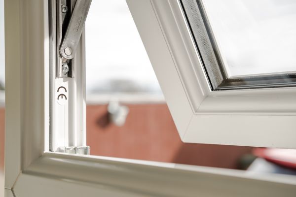 Window Hinge Replacement in Leesburg
